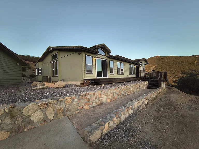 2828 La Cresta Rd — Photo 37