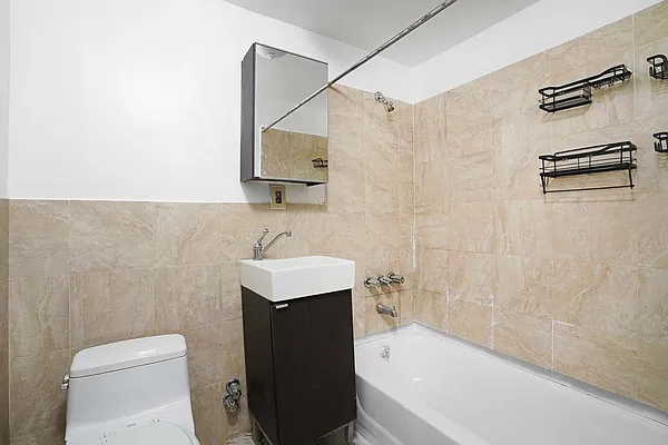 Rented by Spire Group | media 19