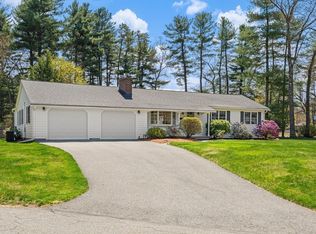 3 Charlemont Ct, Chelmsford, MA 01824