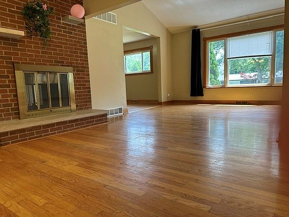 4th image of 15 Sona Ln