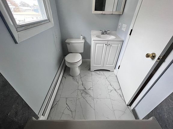 5th image of 46 Sherwood St #46