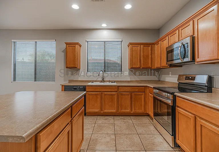 39560 N Prairie Ln — Photo 9