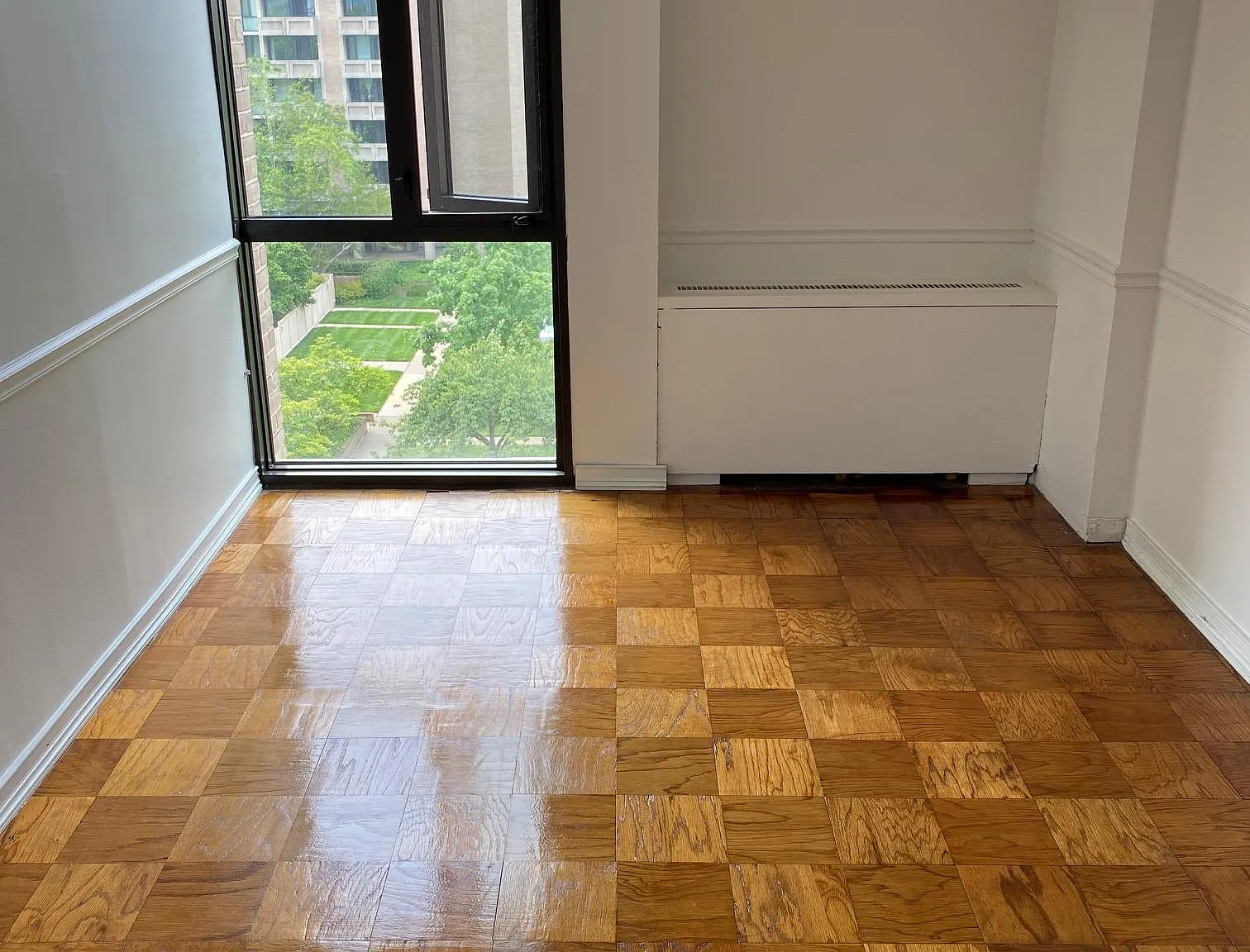 1 bed, 1000 sqft, $2,400 — Photo 4