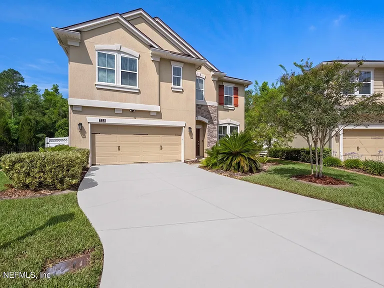225 S Torwood Dr — Photo 2