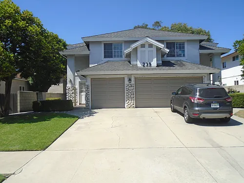 239 W Dexter St #E Photo 1 239 W Dexter St #E Photo 1