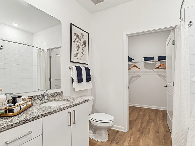 2307 Ridgemont Ave — Photo 8