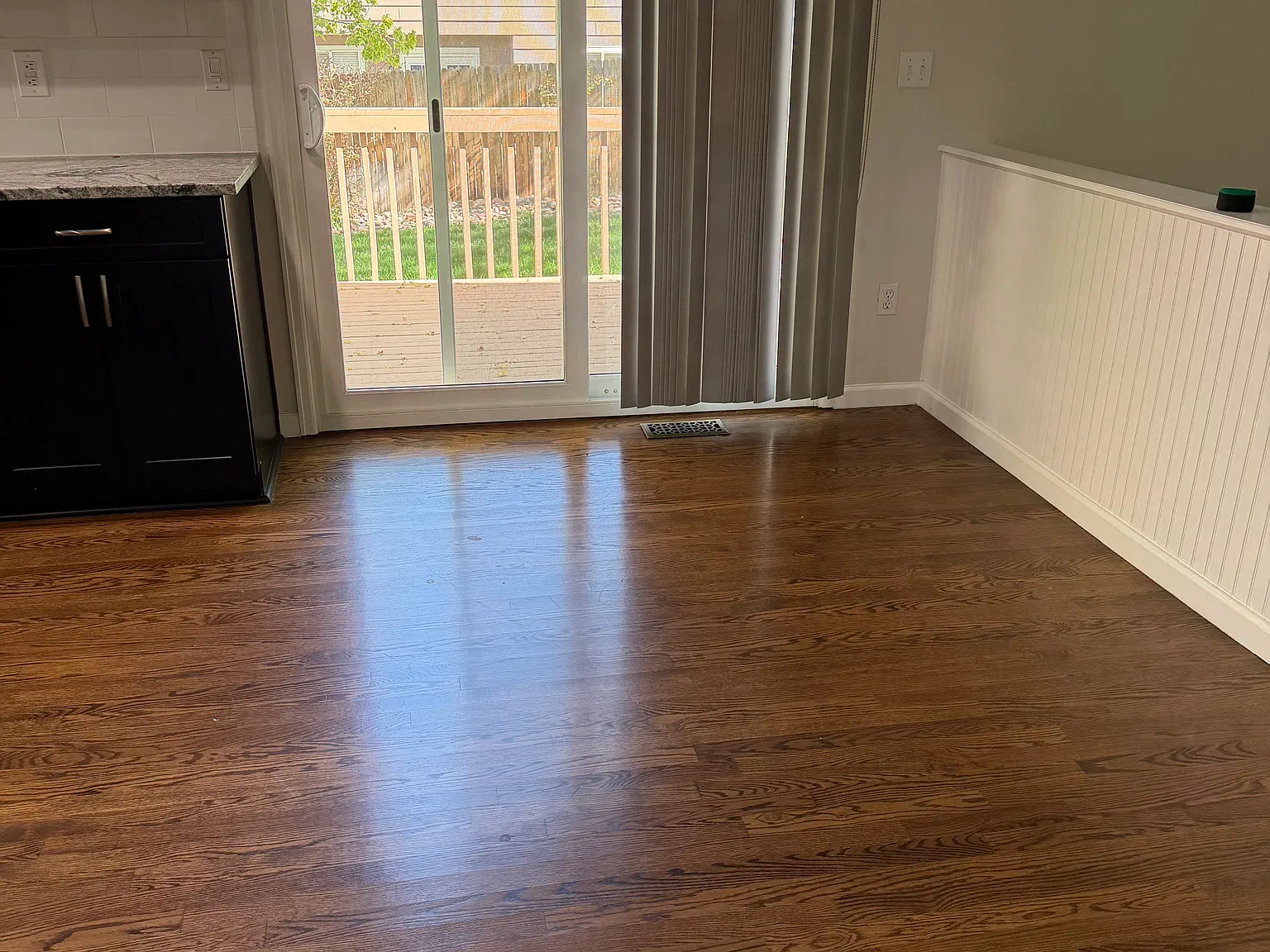 4 bed, 2.5 bath, 2000 sqft, $3,000 — Photo 4