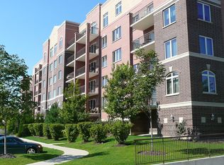 5105 Madison St UNIT 506, Skokie, IL 60077