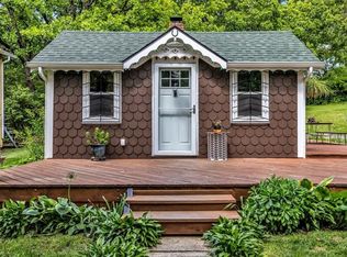 9307 Grandview Rd, Kansas City, MO 64132