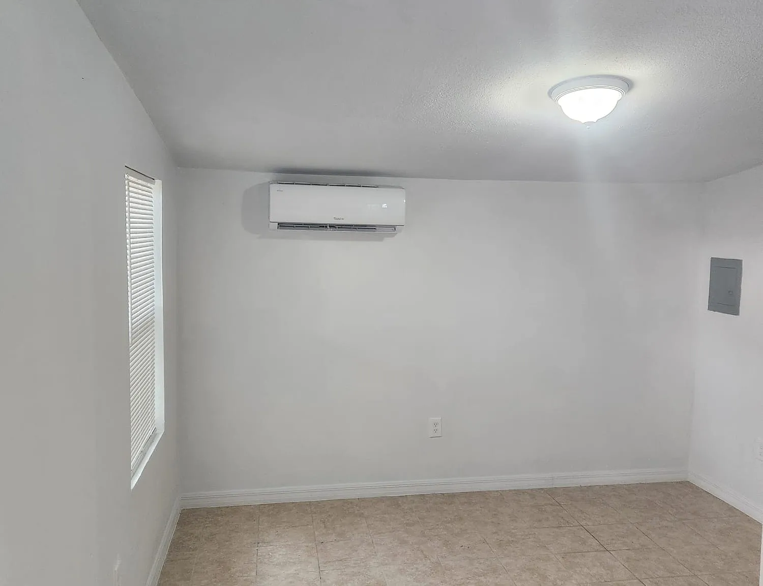Studio, 600 sqft, $920 — Photo 4