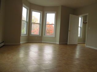 224 Hale St #2, Lowell, MA 01851