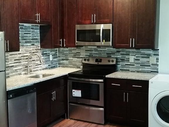 5th image of 1504-1510 Menard St