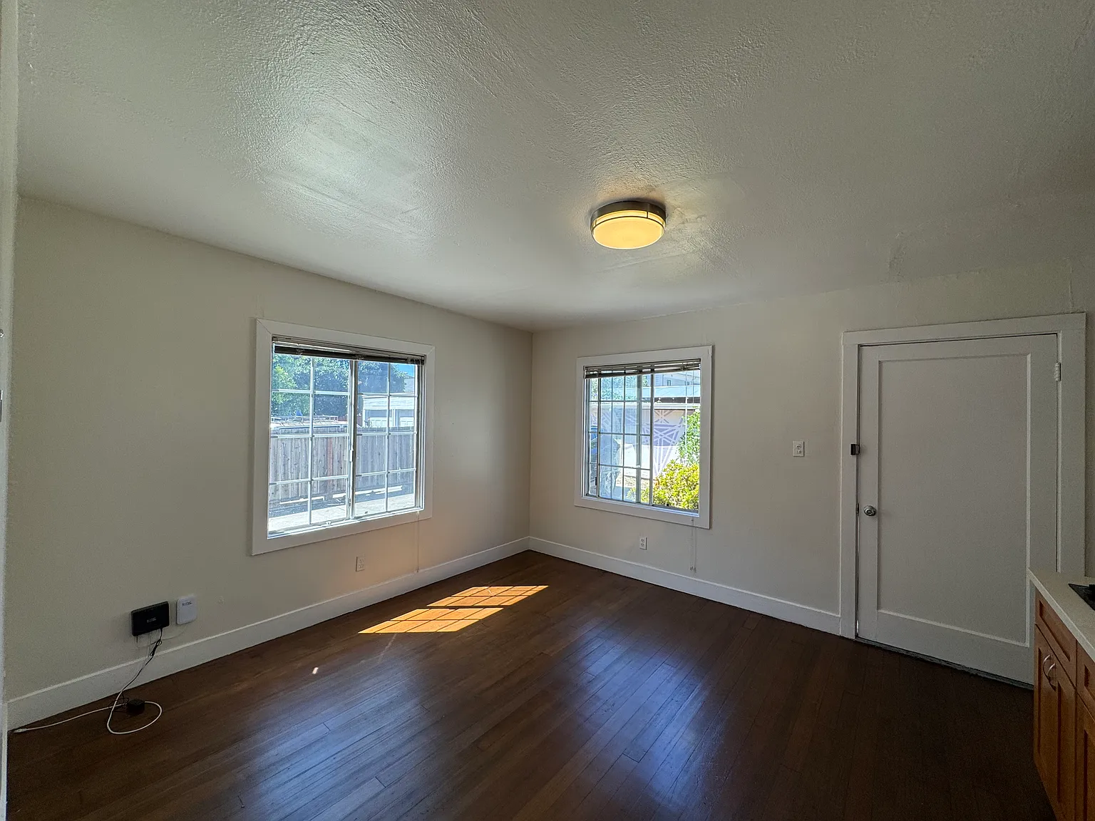 Studio, 350 sqft, $1,395 — Photo 3