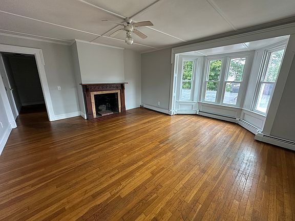 2nd image of 457 Main St