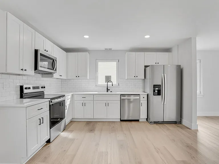 1618 Sigmon St — Photo 12