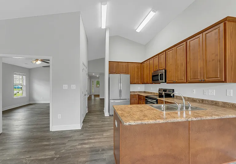 211 High Green Dr — Photo 10