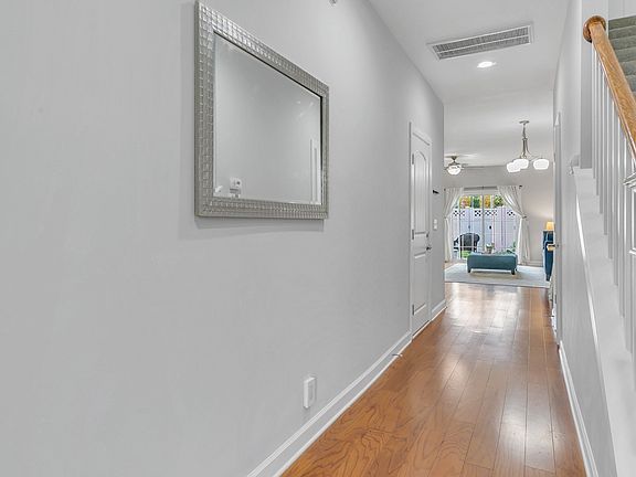 5th image of 2342 N Tennessee Blvd #904