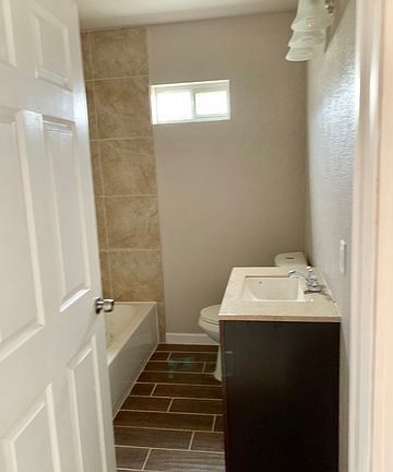 5th image of 103 Westhill Pl