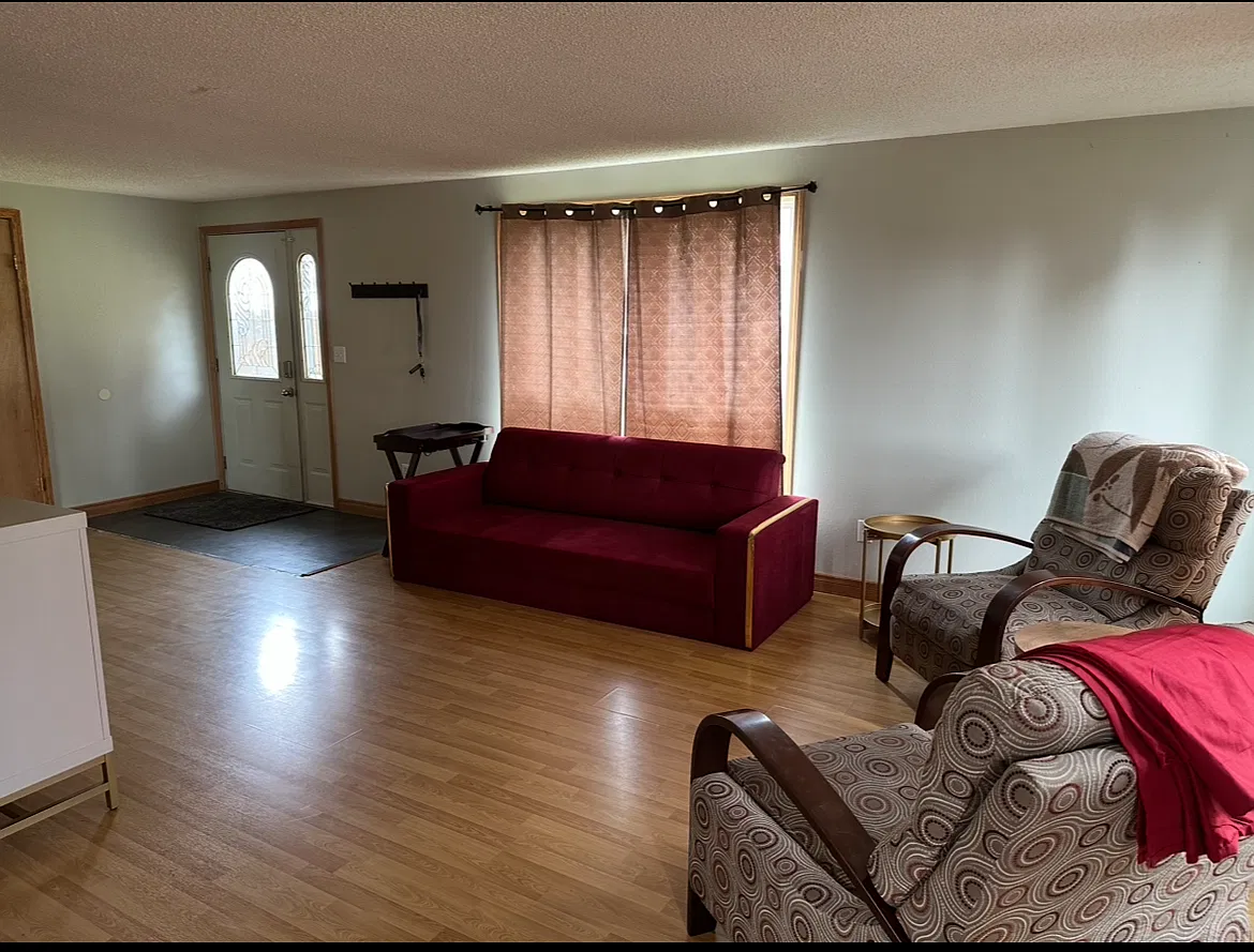 3 bed, 1400 sqft, $2,600 — Photo 4
