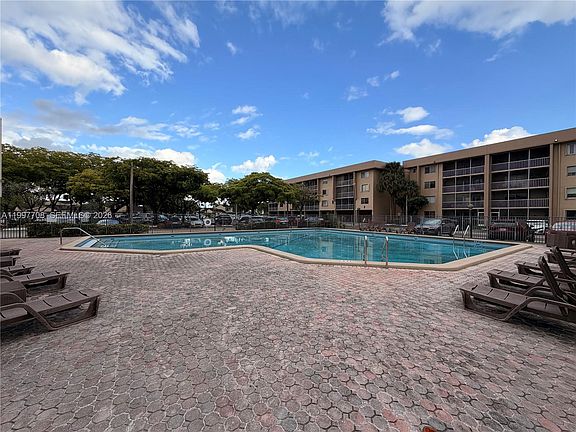 3rd image of 17000 NW 67th Ave APT 115