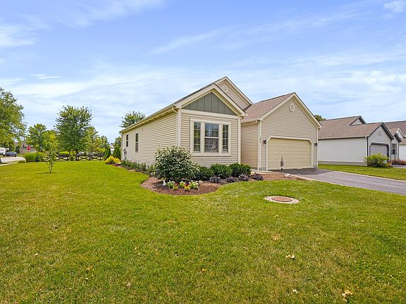 4th image of 160 White Elm Dr