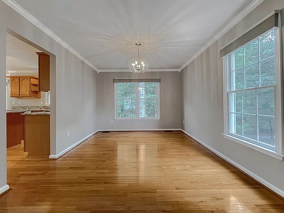 3rd image of 23238 Willow Creek Way