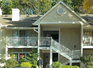 574 Holly Ct, Mahwah, NJ 07430