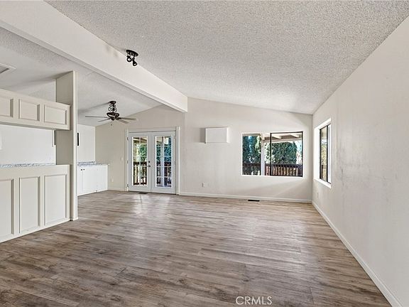 5th image of 3921 Villa Ave