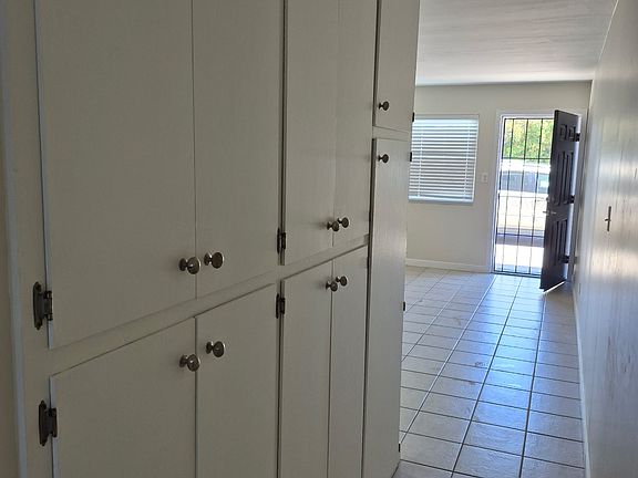 5th image of 292 Elkwood Ave