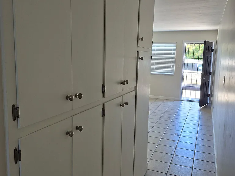 292 Elkwood Ave — Photo 5