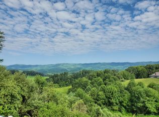 Laurelwood Ln, Mountain city, TN 37683