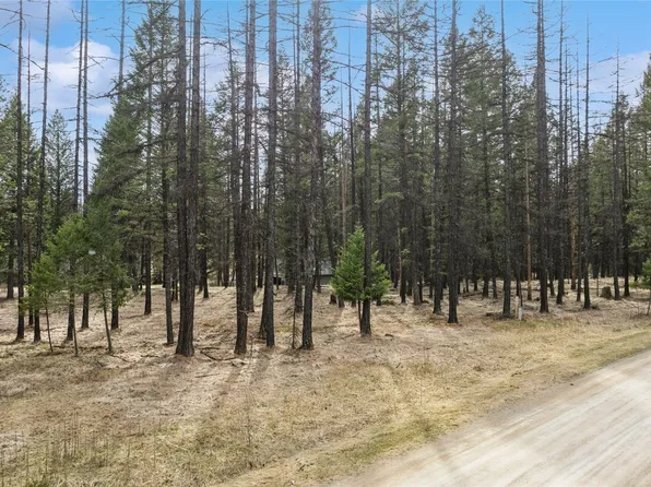 25 Hillcrest Dr, Eureka, MT 59917