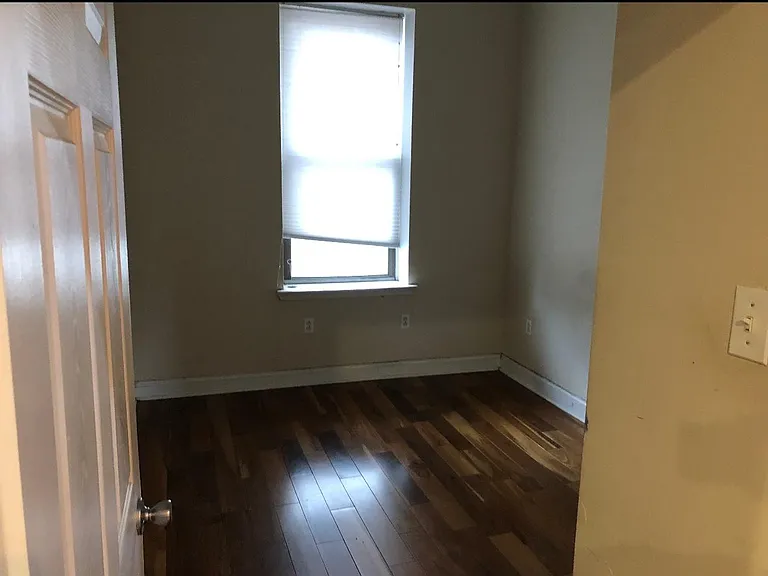 1525 W Girard Ave #2F — Photo 5