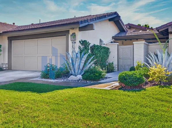 207 Bouquet Canyon Dr, Palm Desert, CA 92211