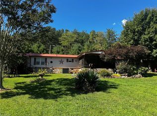 296 Buckwheat Rd, Mc Grady, NC 28649