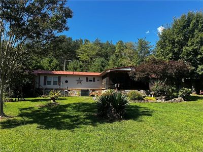 296 Buckwheat Rd, Mc Grady, NC, 28649