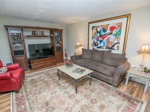 5th image of 1088 Southport Dr