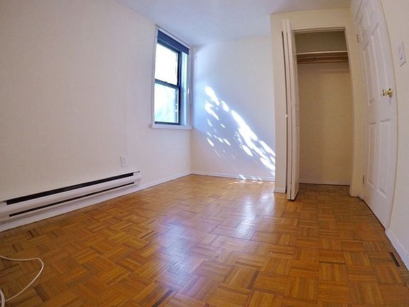 5th image of 549 E 13th St APT 1
