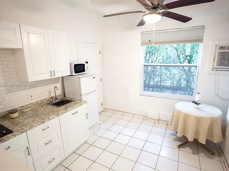 4720 Pine Tree Dr #1 — Photo 12