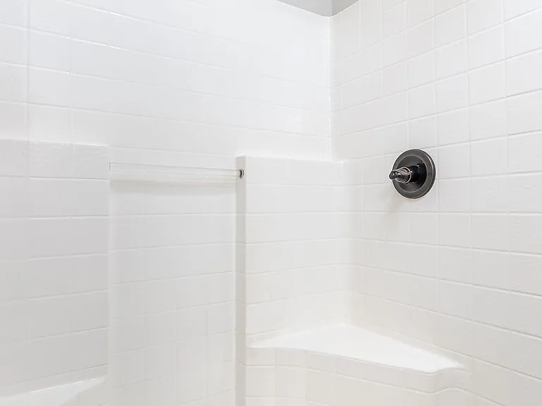 Walnut Creek Apartment Homes — Photo 15