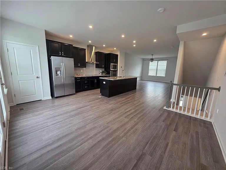 412 Bulkhead Pl — Photo 10