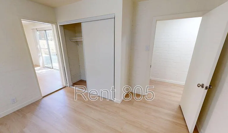 8236 Edison Dr — Photo 14