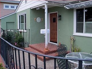3rd image of 1302 Park Ave