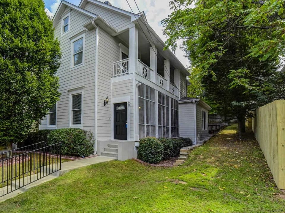 1st image of 601 Irwin St NE