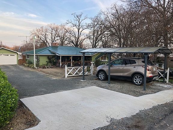2nd image of 251 Lakeaire Dr