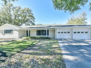 2100 French Pl, Baytown, TX 77520
