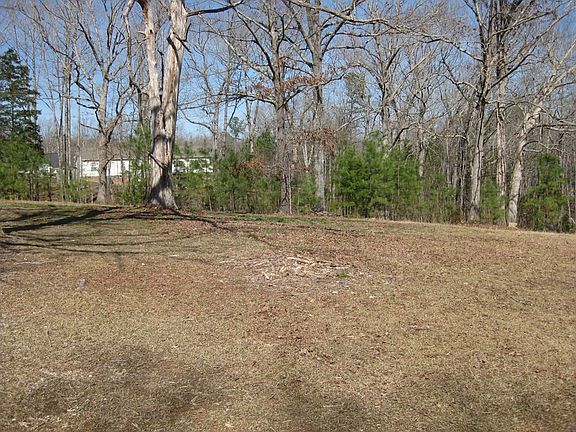 2nd image of 123 Tanglewood Dr