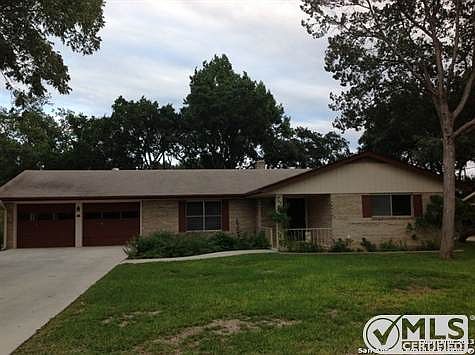 1st image of 892 Twin Oaks Dr