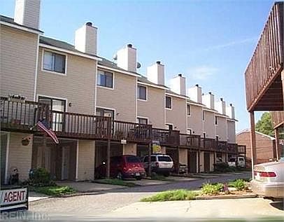 1st image of 1521 E Ocean View Ave APT 205