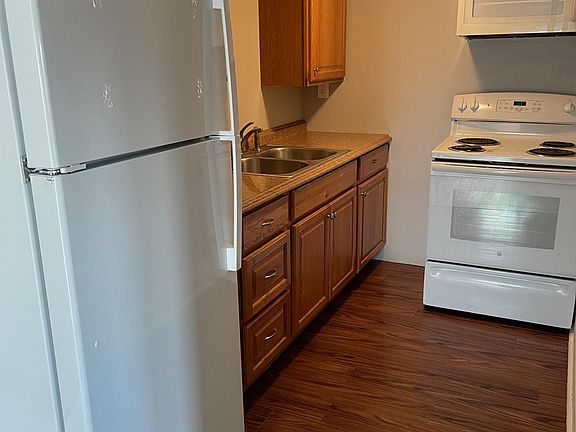5th image of 185 Lincoln Ave APT 3